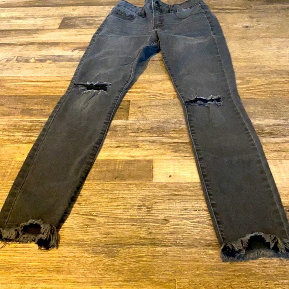Black Refuge distressed skinny jeans Sz 2